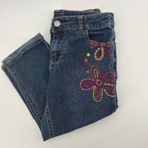 Girls size 8 Jean Capri Blue Denim Cuffed Hem Embroidered‎